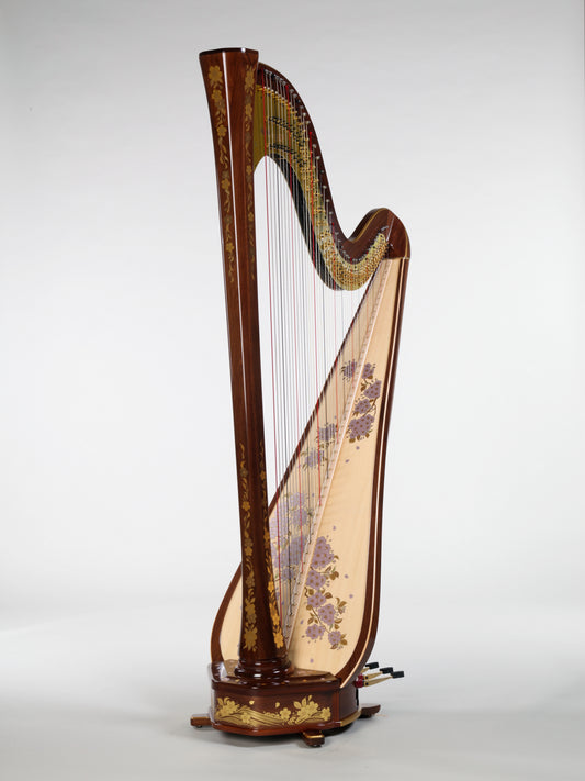 Konzertharfe AOYAMA Princess Sakura 47F in Walnuss mit Kirschblüten Dekor, Gesamtansicht