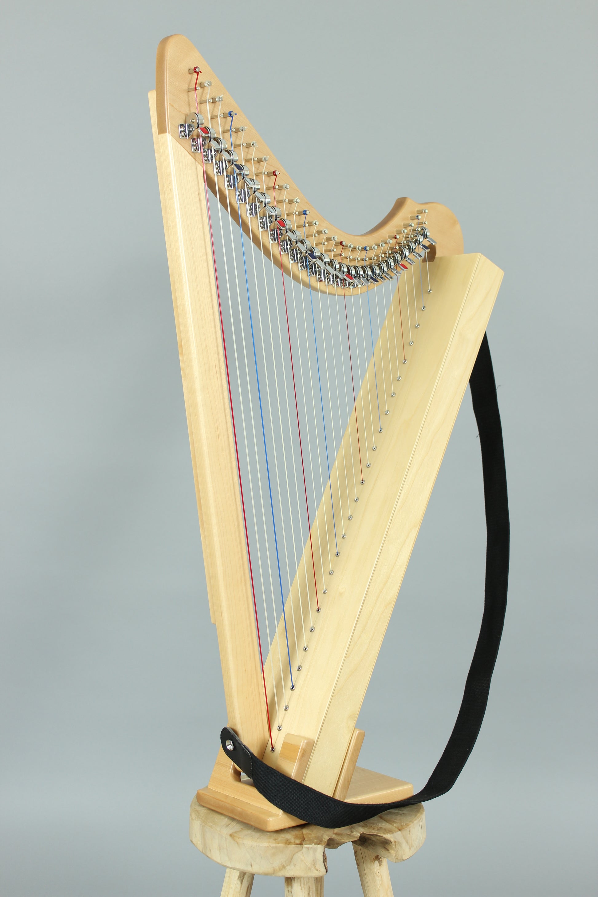 Hakenharfe Gotika in Natur mit Schultergurt, Gesamtansicht